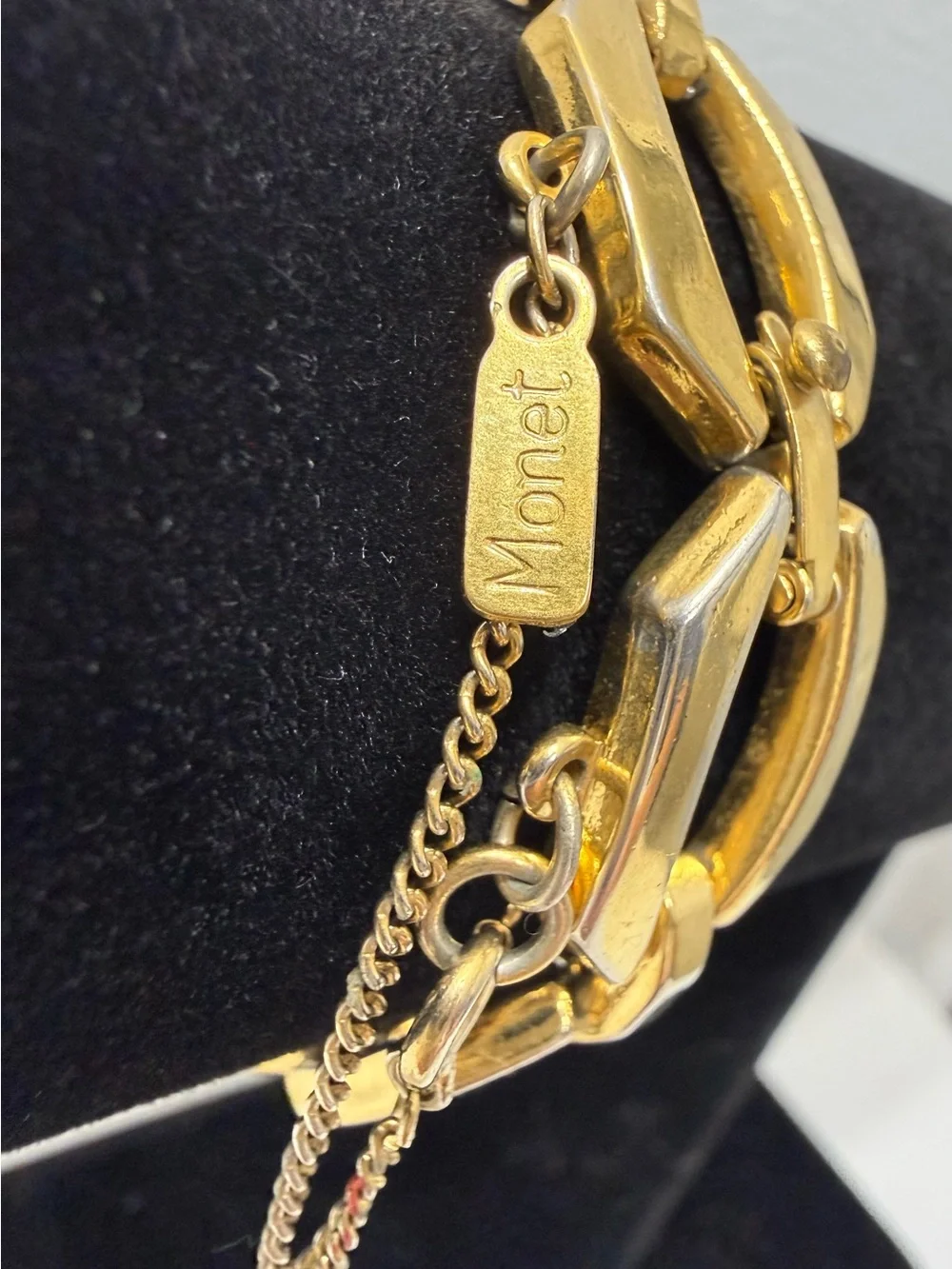 Vintage MONET Signed Chunky Gold Tone Hexagonal Link Bracelet 6.5